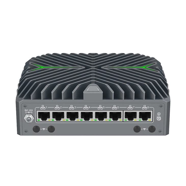 IWILL Nano-N3281 — заден панел с осем Intel 2.5GbE LAN порта